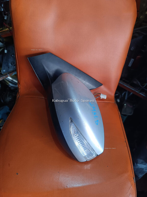 Nissan Sylphy 2014 Model Side Mirror - Image 2