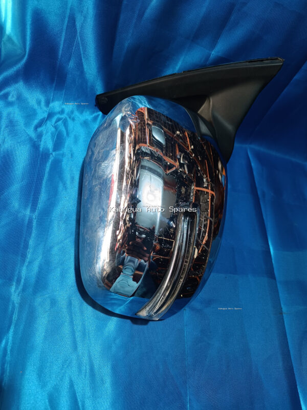 Mitsubishi L200 2012 Model Side Mirror - Image 2