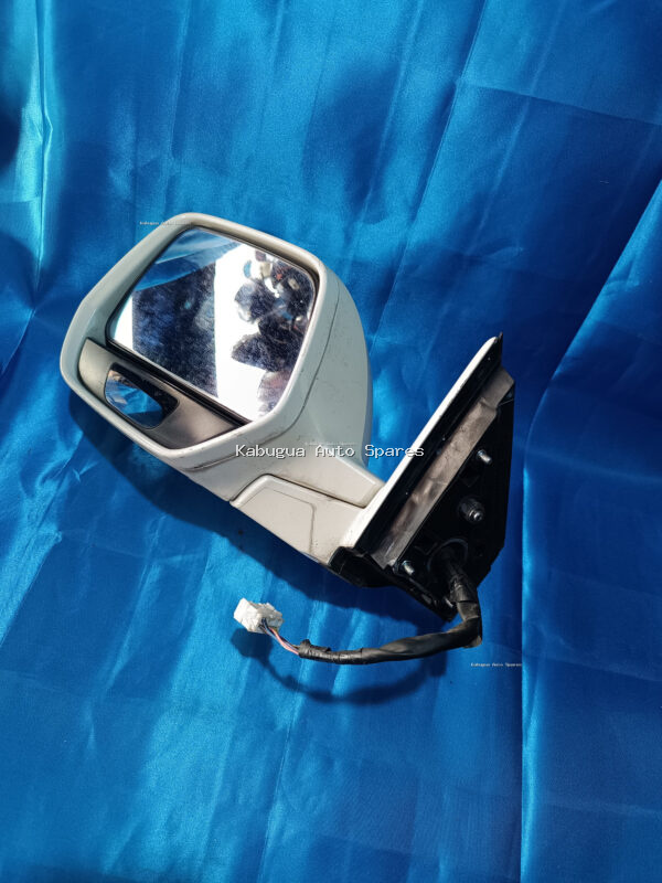 Honda Crv Re4 2008 Model Side Mirror - Image 2