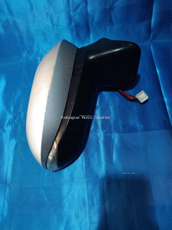Toyota Porte 2016 Model Side Mirror
