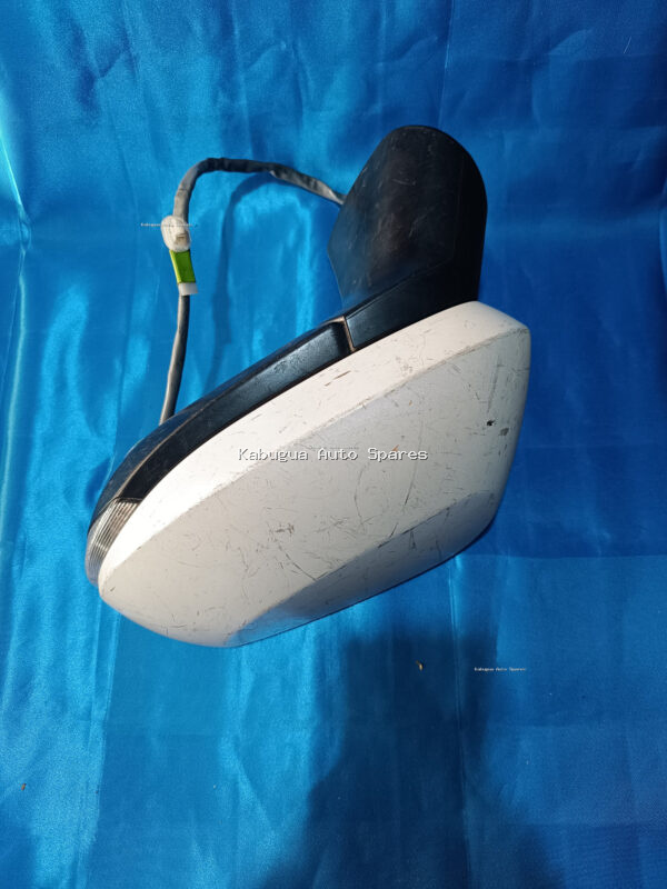 Toyota Sienta 2015 Model Side Mirror - Image 2