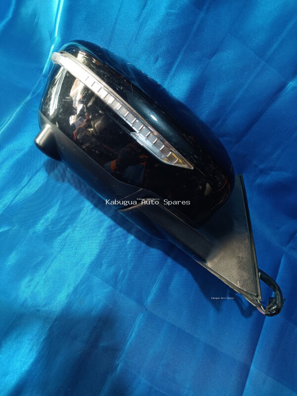 Nissan X-trail Nt32 Side Mirror - Image 3