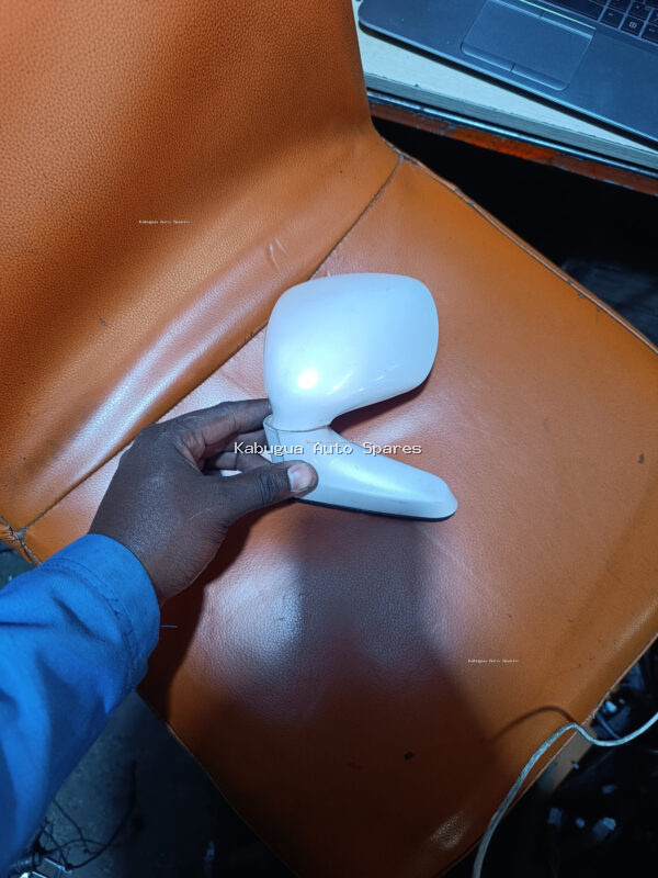 Subaru SH5 2012 Model Fender Mirror - Image 2