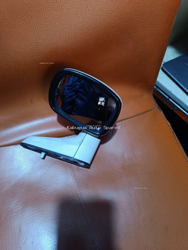Subaru SH5 2012 Model Fender Mirror - Image 3
