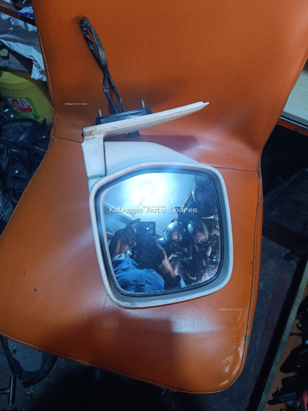 Toyota Noah/Townace 2005 Model Side Mirror - Image 2