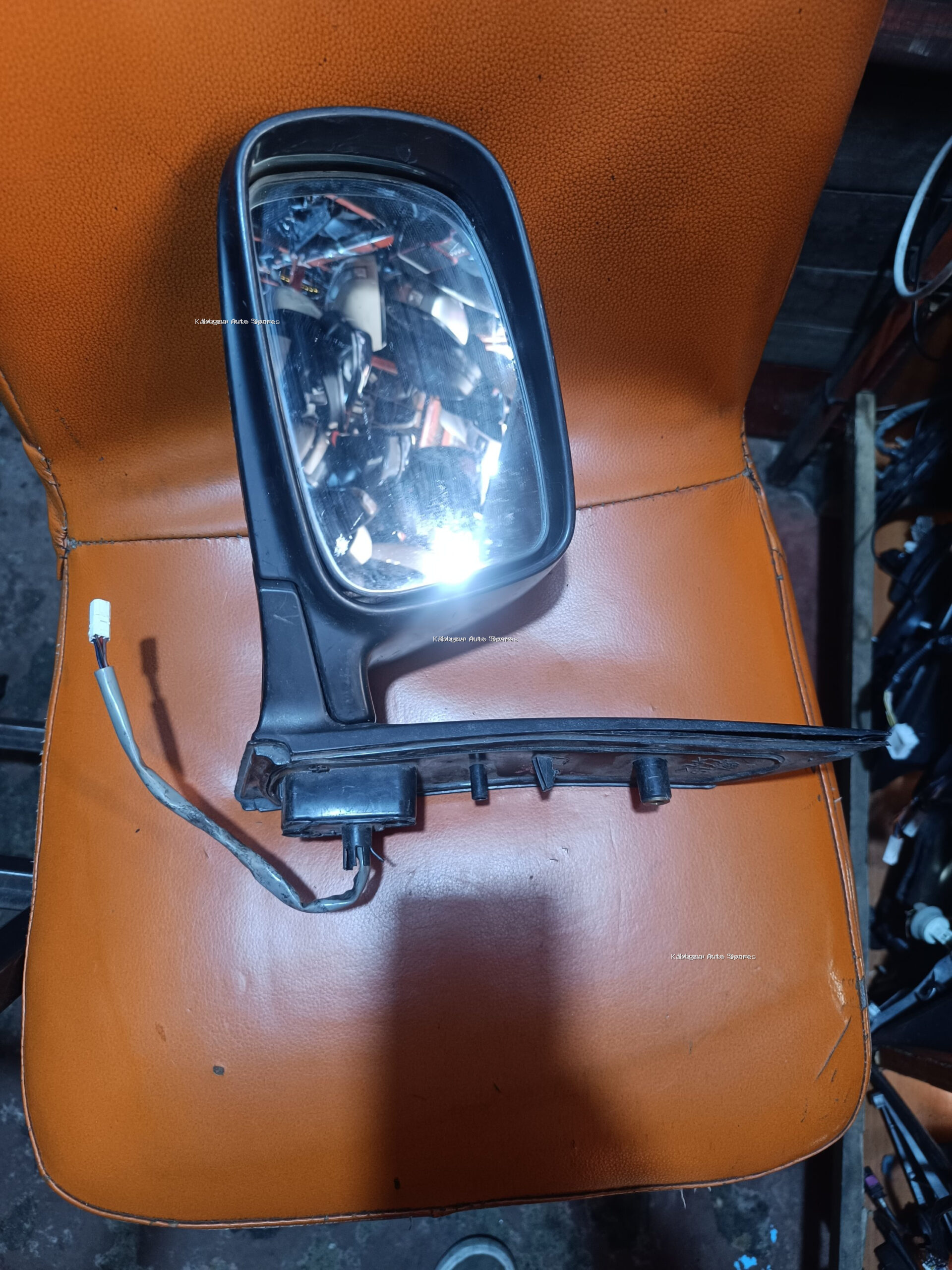 Toyota Wish 2005 Model Side Mirror - Image 2